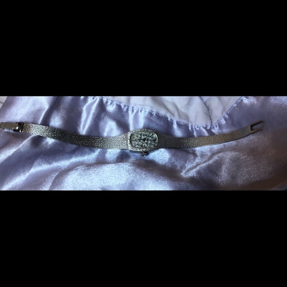 14k gold omega Watch - Picture 4 of 5